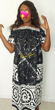 Robe africaine noire et blanc non synthetique 