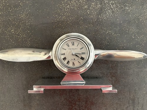 Horloge bureau en - en, forme