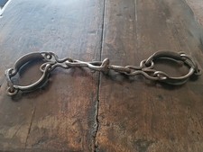 ENTRAVES DE CHEVILLES POUR PRISONNIER OU BAGNARD ADMINISTRATION FRANÇAISE