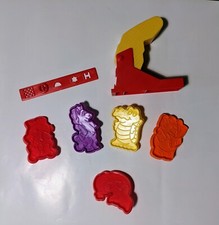 jouet LOT DE DIVERS ACCESSOIRES PATE A MODELER PLAY DOH ET AUTRES