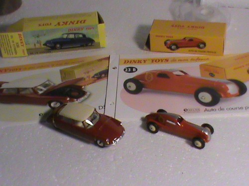 Lot voitures dinky - lot,