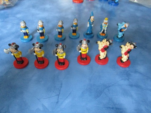 Lot figurines plastique - ,