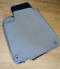 Set 4 Tapis Sol Vw Bora Golf IV 4 New Beetle Forme Origine Velours Gris 700g/m²