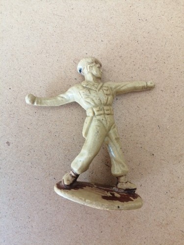 Figurine soldat lançant une - figurine,