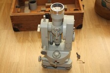 TACHÉOMÈTRE  T 020