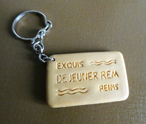 Ancien porte cle biscuit - ancien,