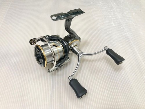 Daiwa luvias 2500s - 20,