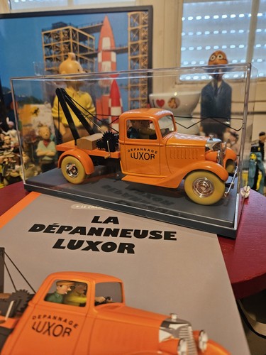 Grande voiture tintin kuifje - tintin, 1