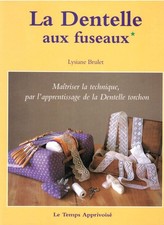 LA DENTELLE AUX FUSEAUX