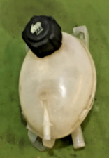 Vase d'expansion refroidissement / RENAULT CLIO 4 / 1.5 DCI / 217100680R