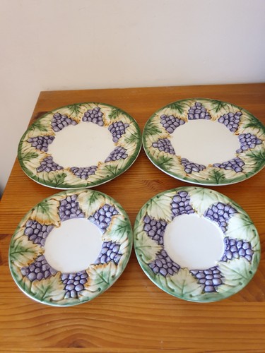 Ensemble assiettes à - ensemble, 2