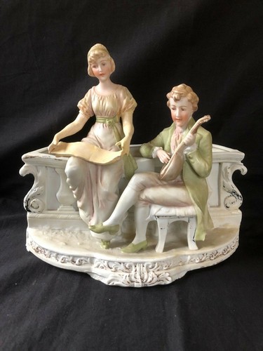 Figurine porcelaine - figurine,