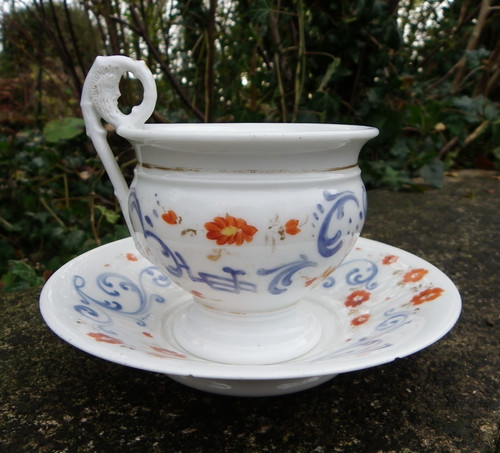 Tasse sous en - tasse,