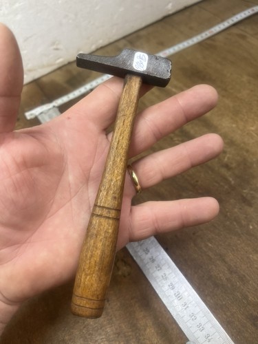 Petit marteau outil - , ancien