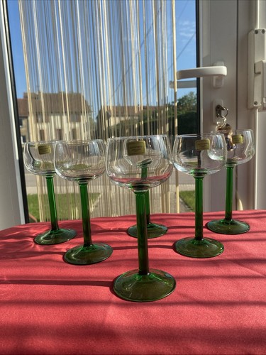 Verres vin du rhin - à,