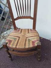 Chaise de nourrice ou chaise basse pour enfant -Bois/assise cannée en bon état