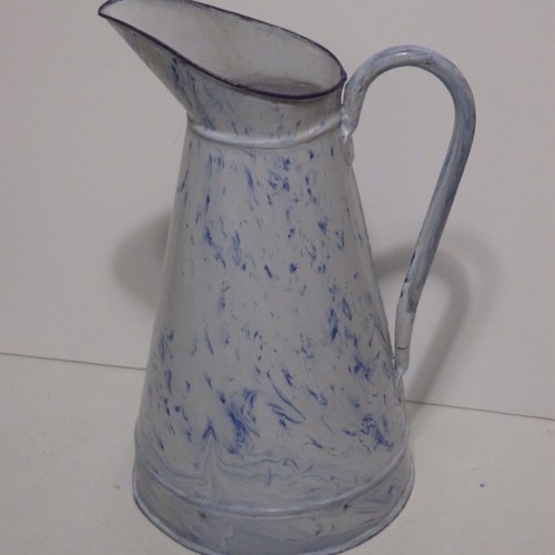 Broc tôle émaillée pot - broc,