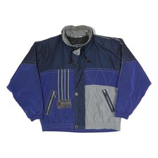 MOMENTS OF ENERGY LUHTA Veste