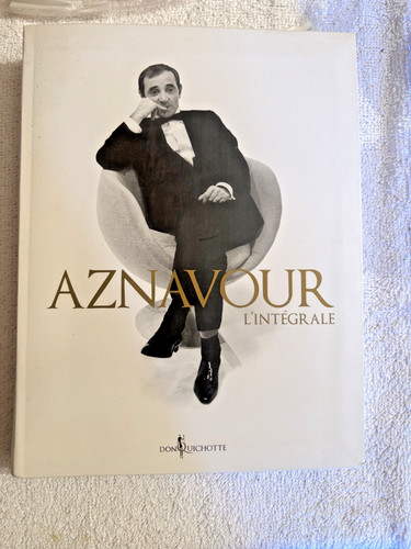 Livre neuf chansons - livre, :