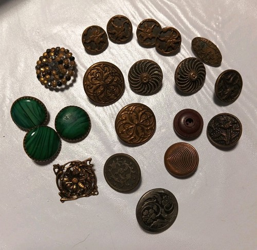 Lot boutons anciens - lot, 20