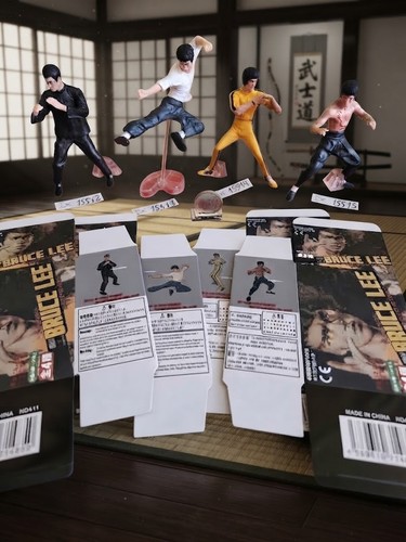 Superbe figurine bruce - (307),