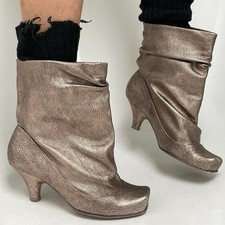 Draped Gold Slouch Fantasy