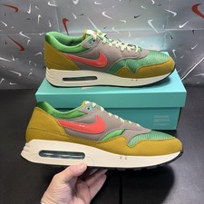 Size 13 - Nike Air Max 1