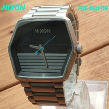 Montre Nixon Key to the City The Mayor ton or noir rare Japon fonctionne