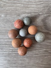 Lot de 9 billes anciennes en terre cuite