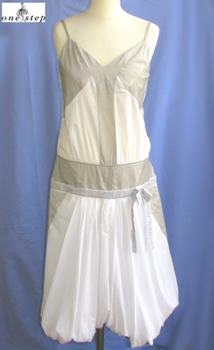 One step robe - -, a