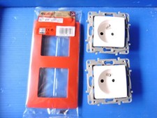 2 prises de courant avec terre