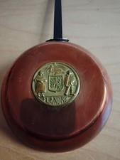 Ancienne poêle décorative - ancienne,