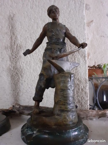 Statue bronze forgeron - du,