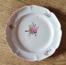Assiette Ancienne Faïence NIDERVILLER (?) Rose Peinte Main - Bord Festonné 22 cm