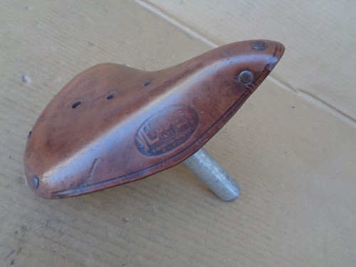 Ancienne selle vélo - , ville
