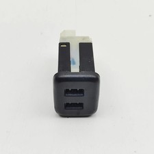 CADILLAC ESCALADE MK4 Prise