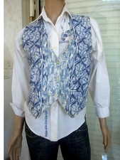 GILET DE BARMAN IMPRIME GEOGRAPHIQUE BLEU & BLANC DOS SATIN BLANC NEUF T 36/38