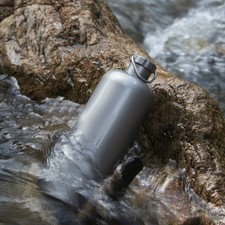 Bouteille d'eau l??g??re 600