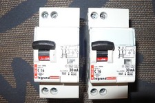 DISJONCTEUR DIFFERENTIEL 16A