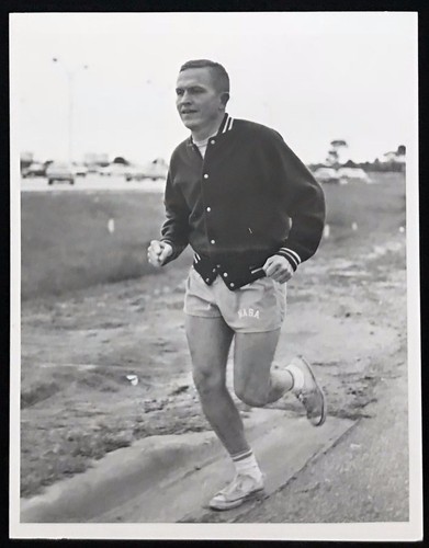 Frank borman apollo jogging - borman,