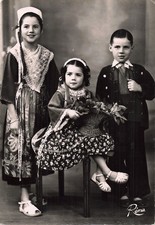 29  PLOUGASTEL DAOULAS COSTUME DE FETE ENFANTS