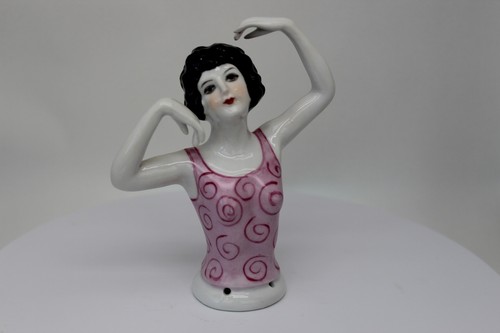 Demi poupee figurine mata - mata, hari