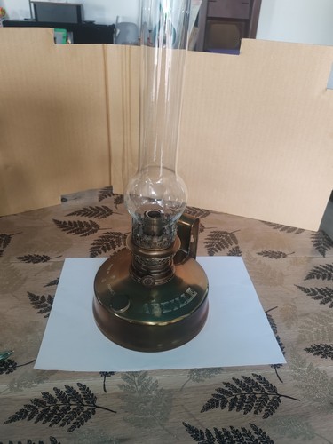 Jolis ancienne lampe petrole - jolis,