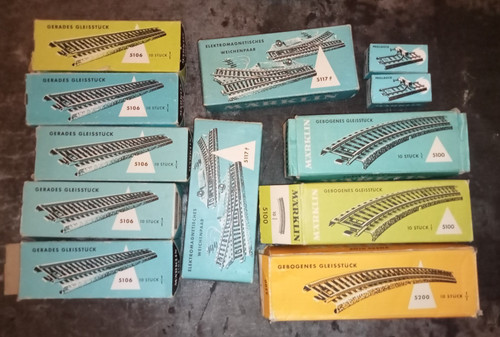 Lot 100 rails anciens - lot,