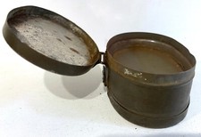 Ancienne Petite Boîte militaire à graisse pour fusil berthier 14/18 et 39/45