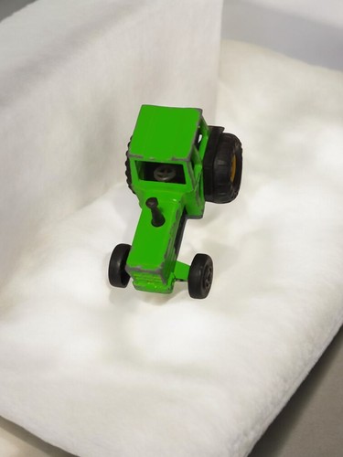 Tracteur miniature ancien