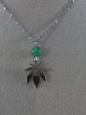 Collier aventurine et feuille d'erable du Japon