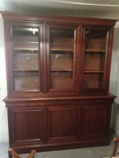 ancienne armoire 1,80 m de long  3 portes + 3 portes vitrine