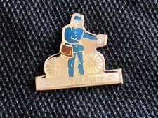 c PIN PINS ENAMEL POSTE PTT MONTLHERY VELO BICI
