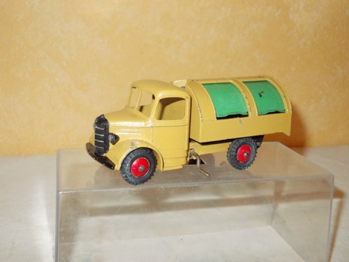 Camion benne ordures - à,